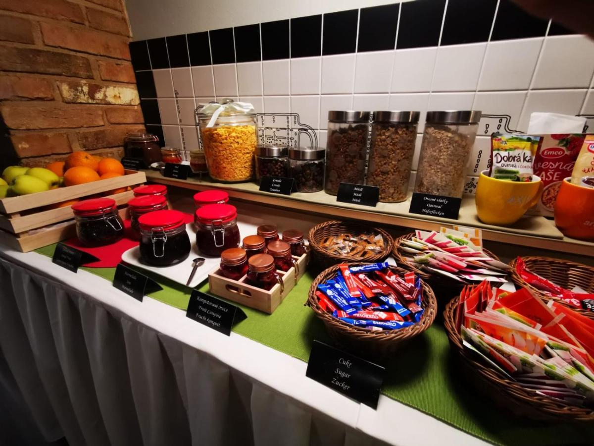 Hotel U Cisare Iii. Mělník Esterno foto