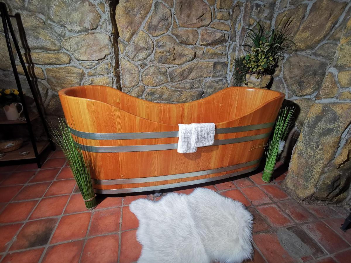 Hotel U Cisare Iii. Mělník Esterno foto