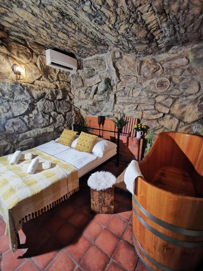 Hotel U Cisare Iii. Mělník Esterno foto